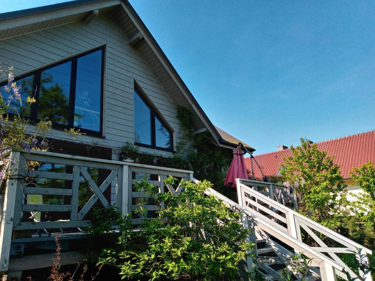 Villa Dom Z Ogrodem Laka  Exterior foto